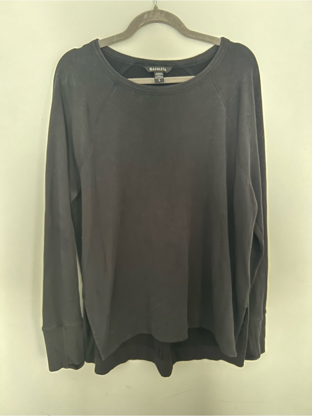 Athleta Black Long-Sleeve Pullover